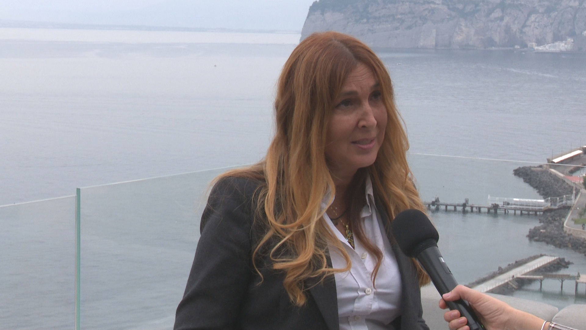 Patty L’Abbate al Premio Penisola Sorrentina: arte,turismo e transizione ecologica