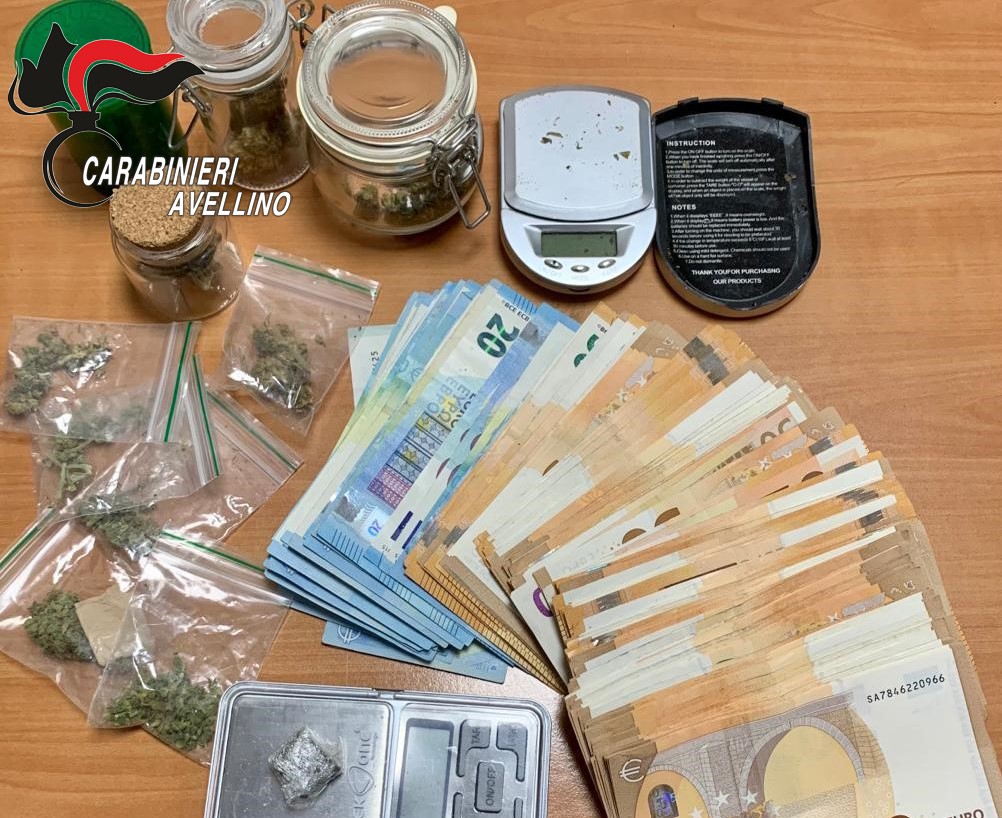 Solofra| Spaccio di droga, 30enne denunciato: sequestrati cocaina, hashish, marijuana e 5.700 euro