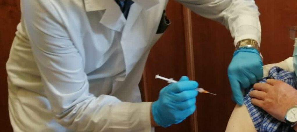 Tornano a correre i vaccini anti-covid in Irpinia: ieri 2.717 dosi somministrate