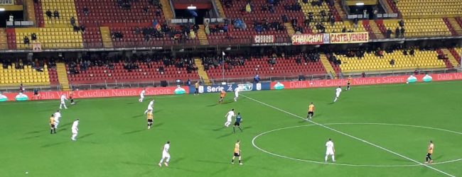 Benevento, crash con un Glik. Il Frosinone cala il poker al “Vigorito”