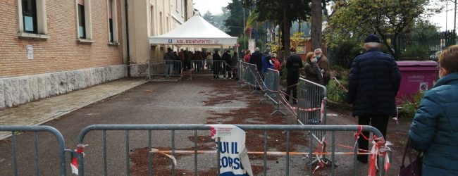 Covid, l’Asl di Benevento riorganizza l’attività vaccinale: dal 1 dicembre l’ex Caserma Pepicelli aperta anche il sabato mattina