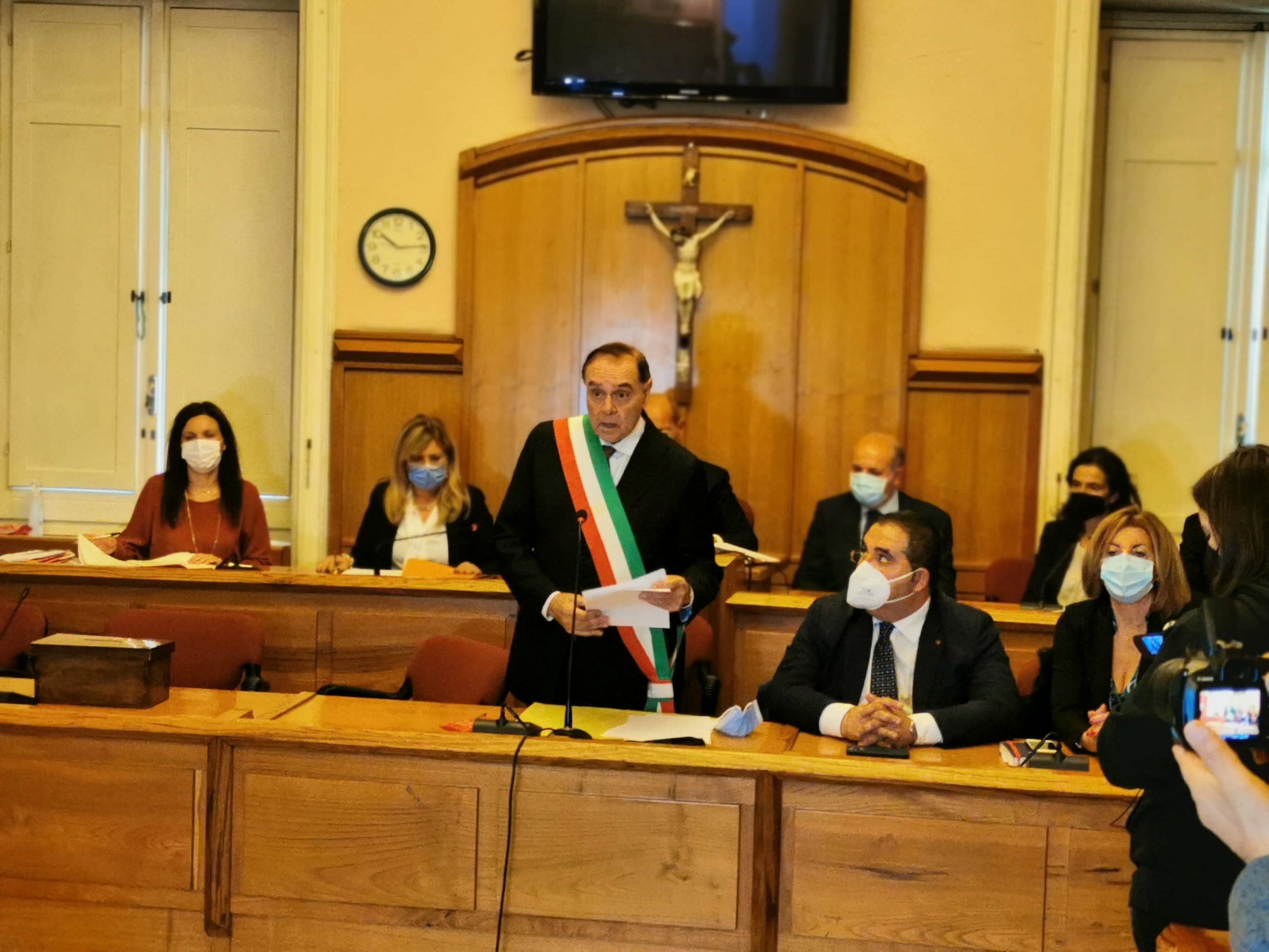 Salvaguardia equilibri contabili e sistema di videosorveglianza: via libera in Consiglio