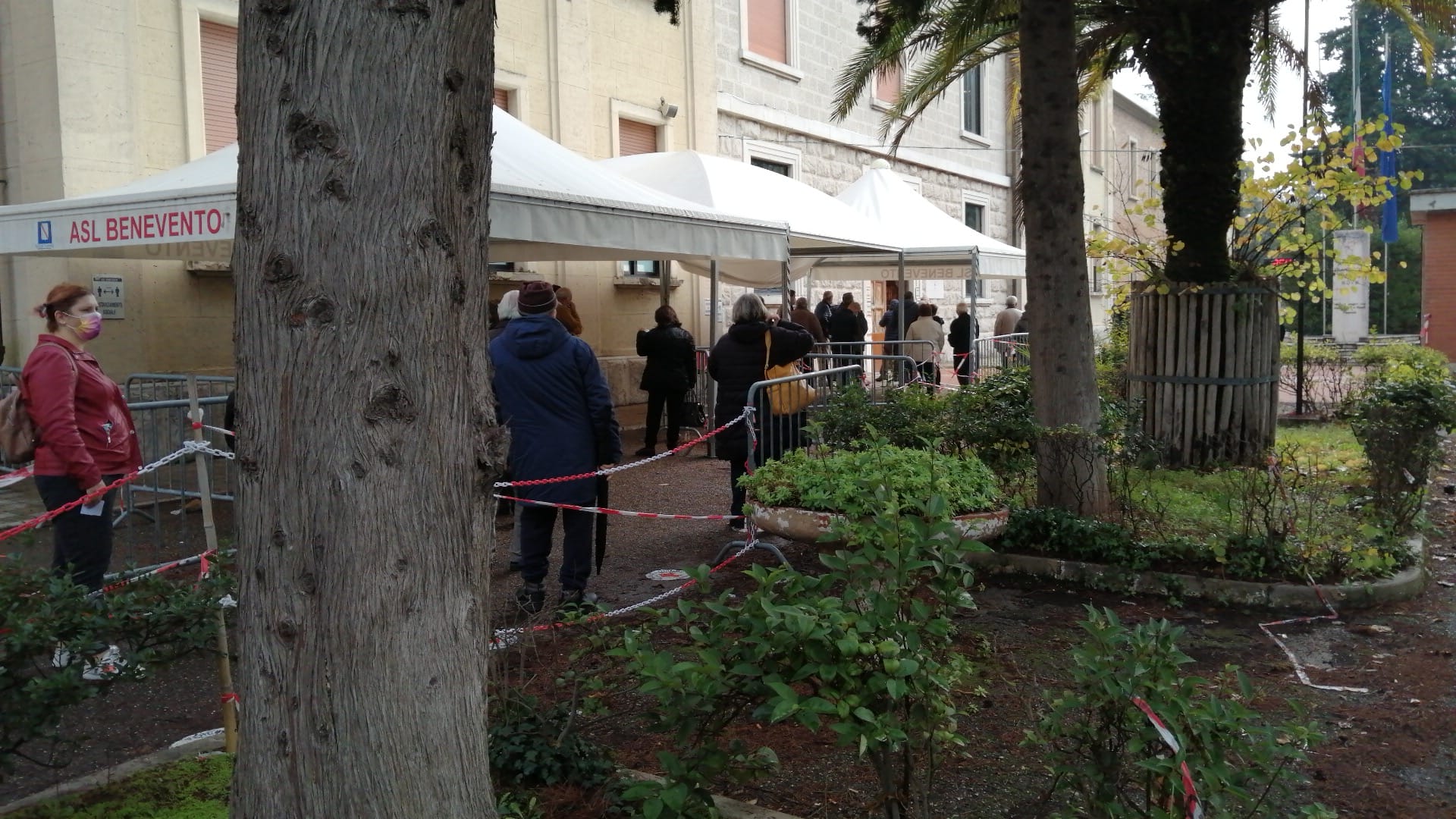 Covid, oggi 1000 vaccinazioni all’ex Caserma Pepicelli