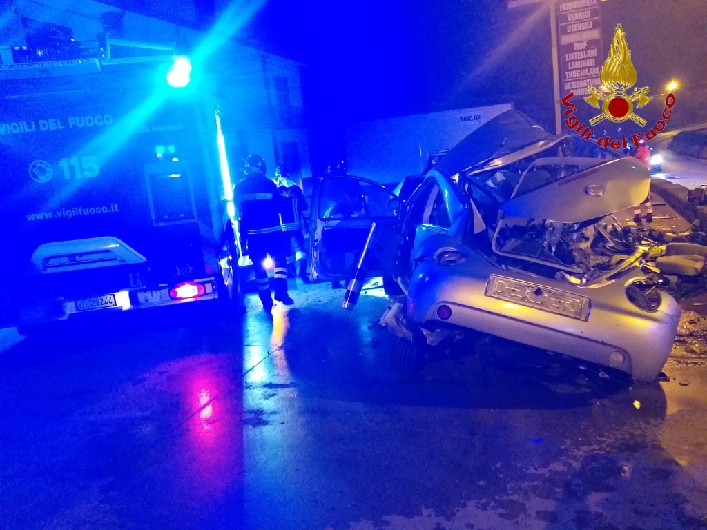 Tragedia sull’A16 tra Baiano e Tufino: 4 auto coinvolte, 1 morto e 8 feriti