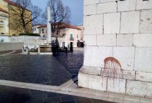 Dopo l’Arco di Traiano, imbrattato il Campanile di Santa Sofia a Benevento