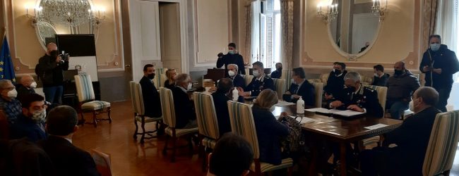 Avellino| Tavolo sull’inquinamento, si va verso limitazioni al traffico veicolare e divieto abbruciamenti