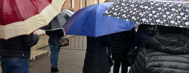 Vaccinazioni, file all’ex Caserma Pepicelli: oggi 1405 somministrazioni