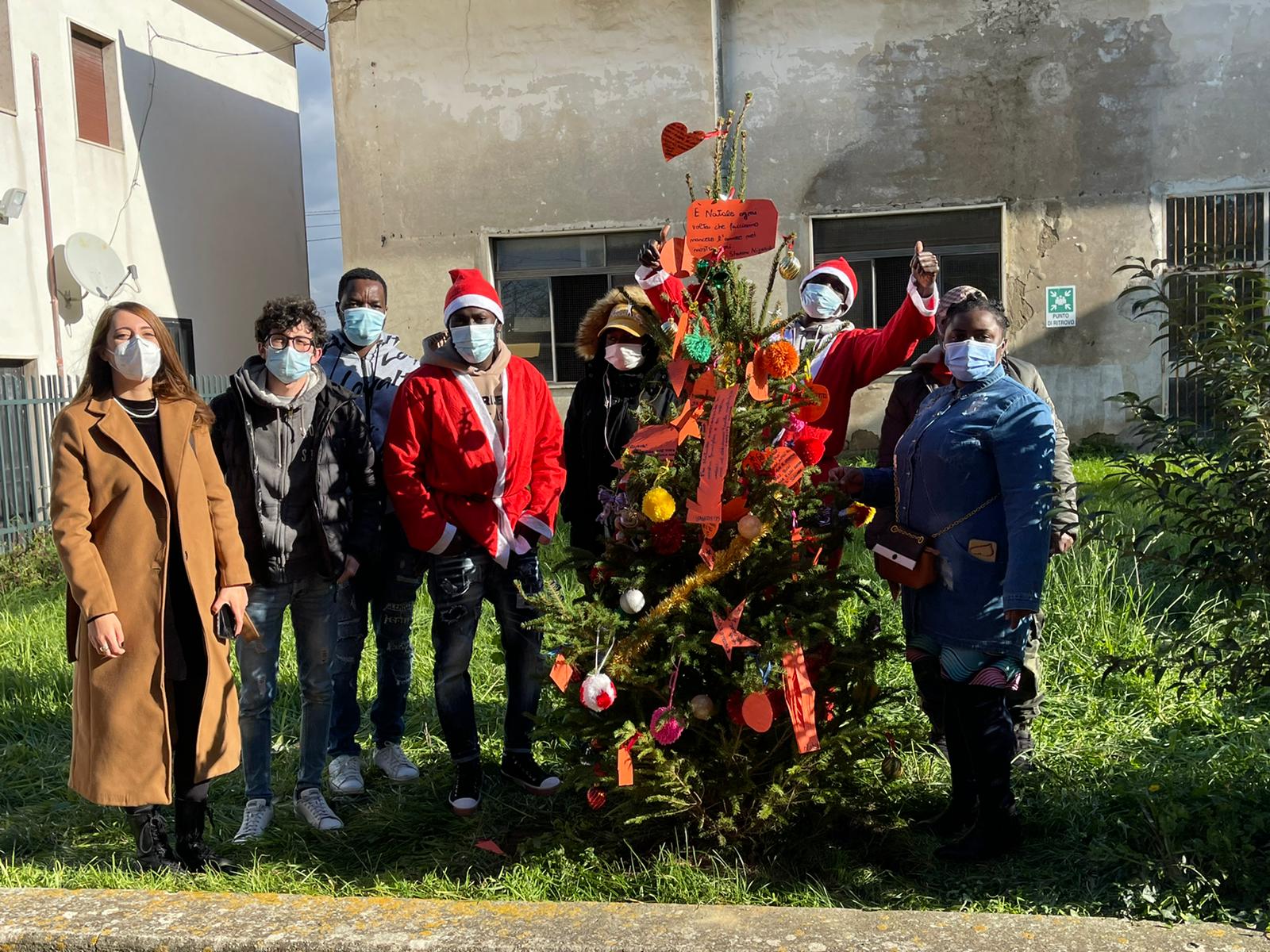 A Solopaca un albero di Natale illuminato dalla solidarietà e dall’integrazione