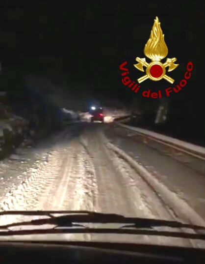 Bloccati nella neve, 4 persone salvate tra Montevergine e Laceno