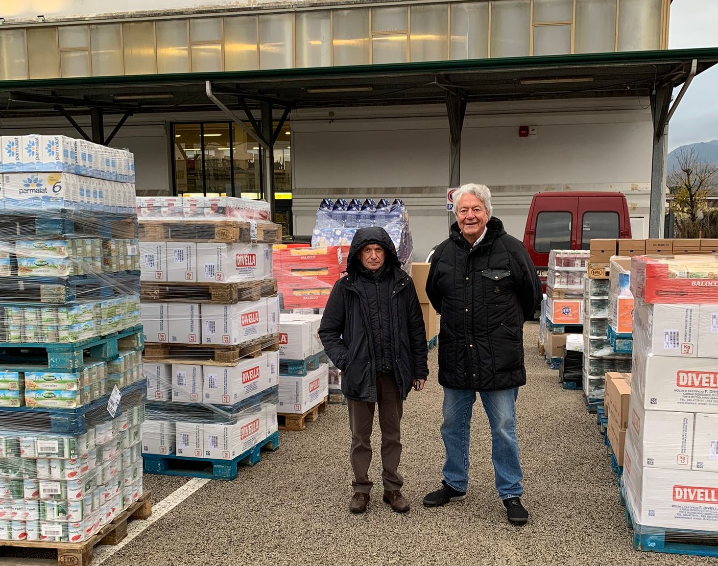 Avellino| Emergenza Covid, da “Totalife” e parrocchia di Rione Parco spesa solidale per 70 famiglie