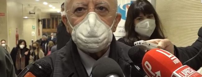 Covid, De Luca a ministro Bianchi: “In Campania 25.745 positivi nella fascia 0-13 anni”