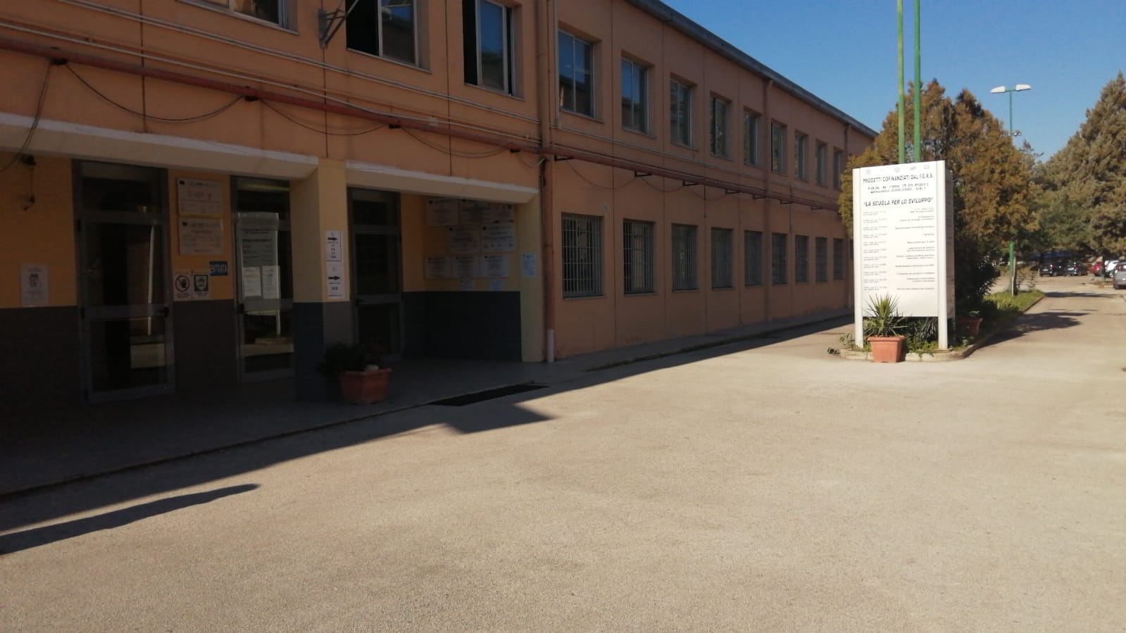 “Premio Modiano” allo studente dell’Istituto Rampone. I prof: “un successo per tutta la scuola”