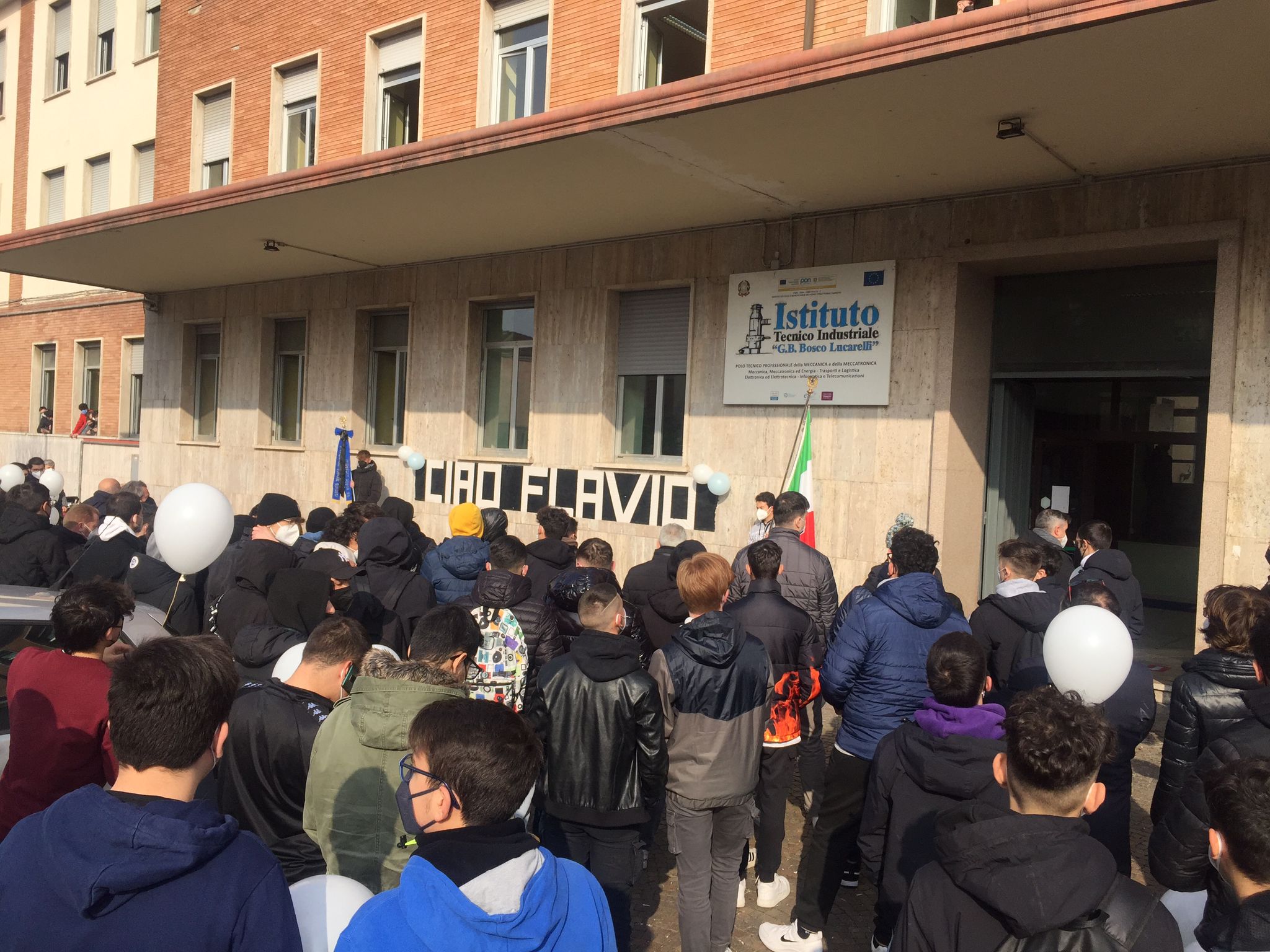 L’Istituto Bosco Lucarelli ricorda Flavio. Amici e prof: “era un ragazzo esemplare”