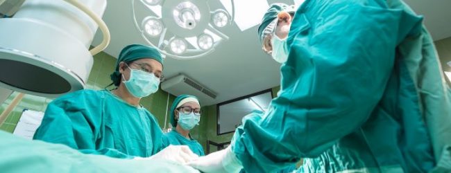 Covid, da lunedì negli ospedali campani stop ai ricoveri e visite non urgenti