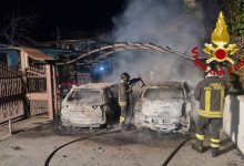 Serino| Due auto in fiamme nella notte, intervengono i vigili del fuoco
