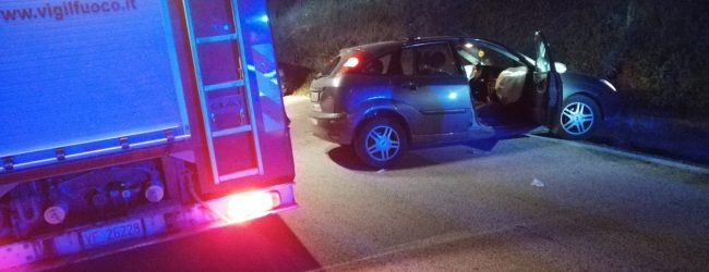 Benevento| Auto contro muretto, paura per quattro giovani