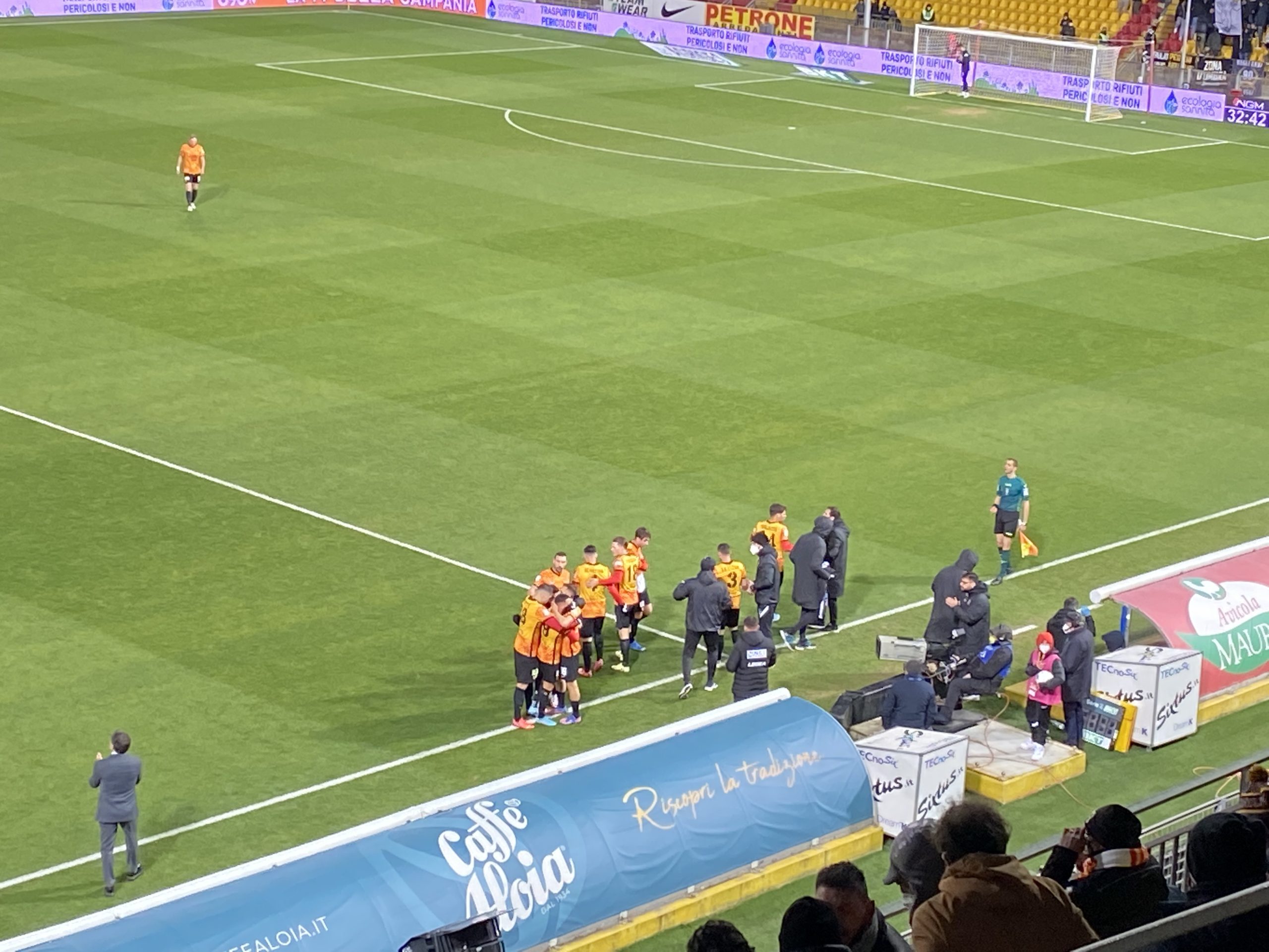 Benevento-Cremonese: 1-1. Baez risponde ad Improta, i giallorossi mancano l’aggancio