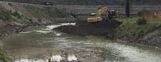 Reino, scoppia la polemica per i lavori sul torrente Reinello