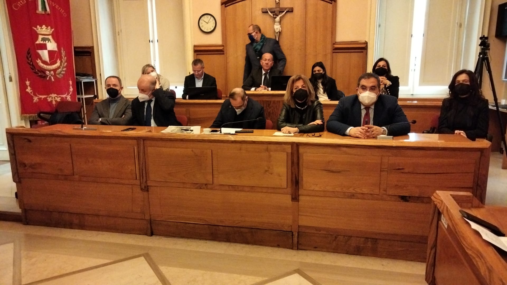 Consiglio comunale: abiura della guerra è totale