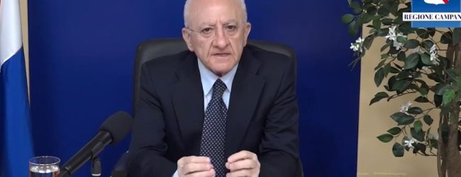 De Luca: “In Campania accolti sinora 3.500 profughi”. Covid: ” Manteniamo prudenza”