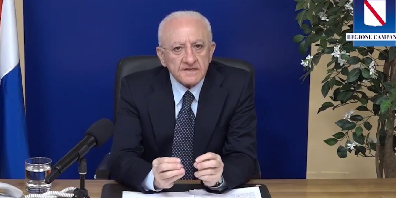 De Luca: “In Campania accolti sinora 3.500 profughi”. Covid: ” Manteniamo prudenza”