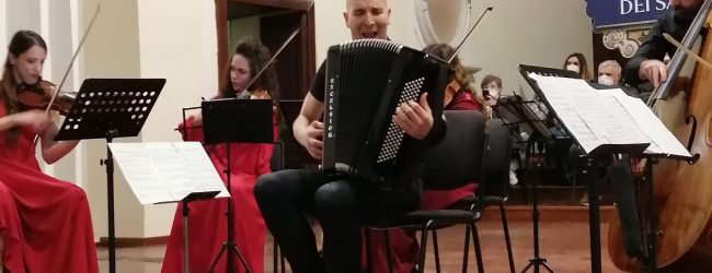 Benevento| Accademia Santa Sofia, successo per il concerto del fisarmonicista e bandoneonista Mario Stefano Pietrodarchi