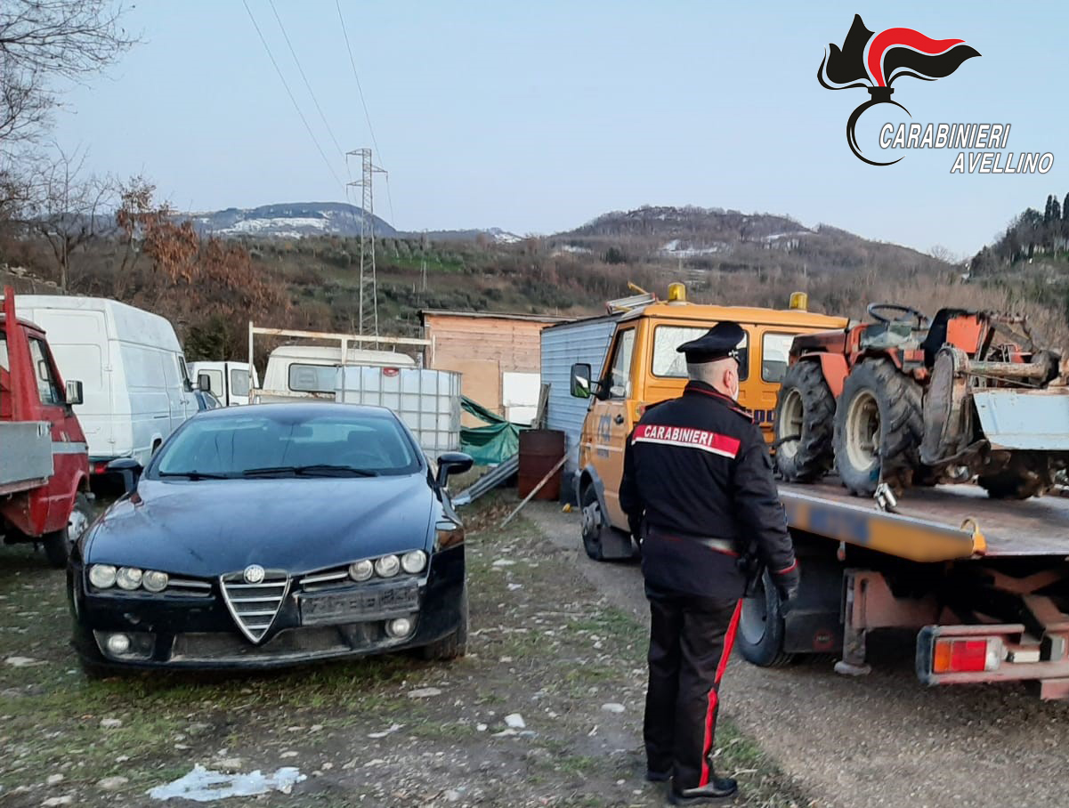 Carife| Sequestrati 4 furgoni, 4 auto e 4 mezzi agricoli di dubbia provenienza, denunciati una donna e un uomo