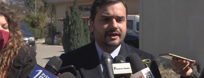 Avellino| Il sottosegretario Sibilia porta materiale sanitario al Centro Ucraino: con i vigili del fuoco per organizzare logistica e consegna degli aiuti