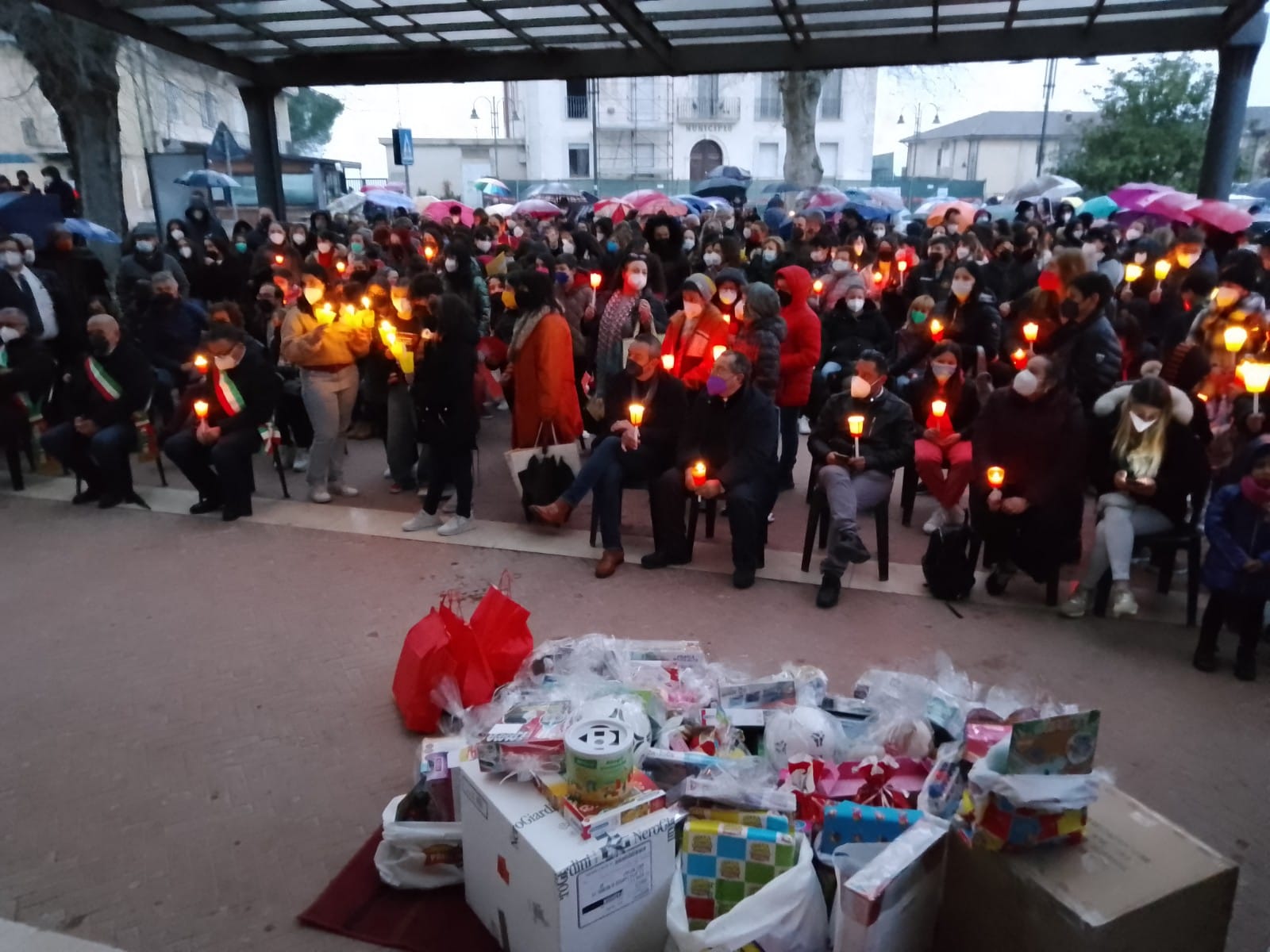 San Leucio Del Sannio| La fiaccolata della speranza contro la guerra in Ucraina
