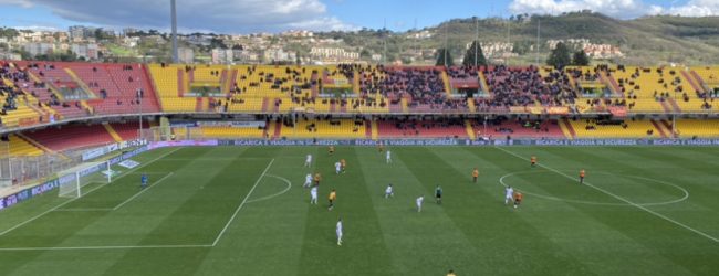 Il Benevento centra il tris di vittorie. Viviani firma il successo con il Vicenza