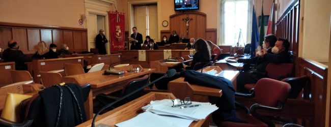 Interrogazioni, maggioranza: rivedere il regolamento