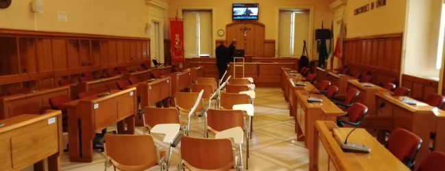Benevento, l’opposizione ribadisce: “Consiglio su dissesto con i commissari dell’Osl”