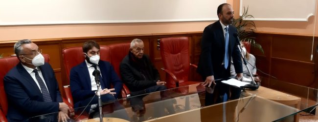 Avellino| Pd, De Caro replica a Pizza: non pensavo esistesse il pensiero unico, lascio agli altri anatemi e scomuniche