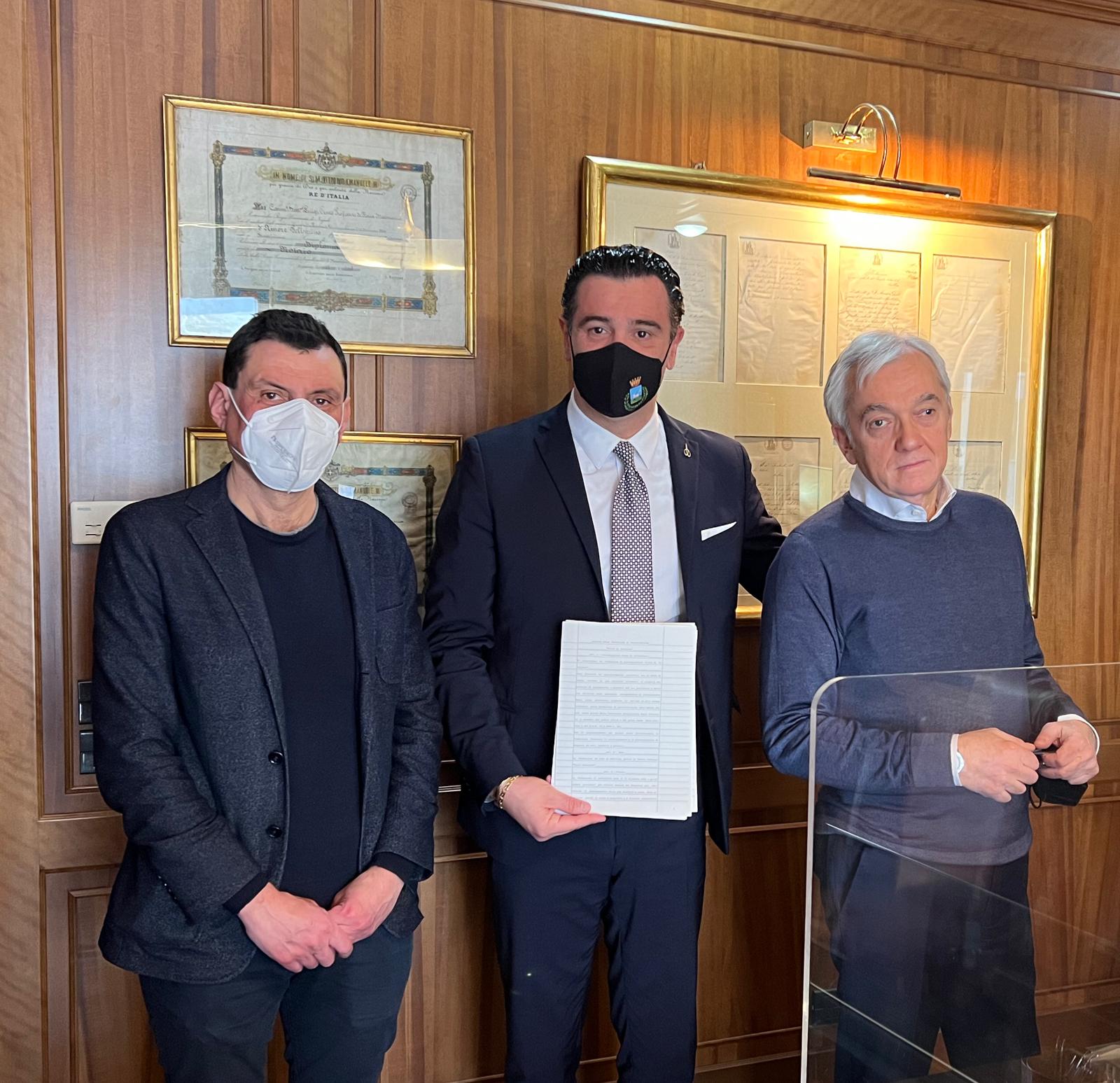 Fondazione Città di Avellino, firmato l’atto costitutivo. Festa: strumento per valorizzare le strutture a vocazione culturale