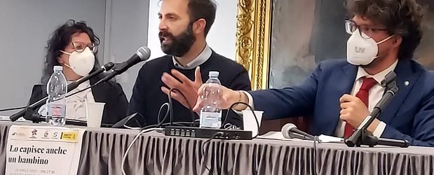 Benevento| “Famiglie Arcobaleno”, presentato il libro di Mattia Zecca “Lo capisce anche un bambino”