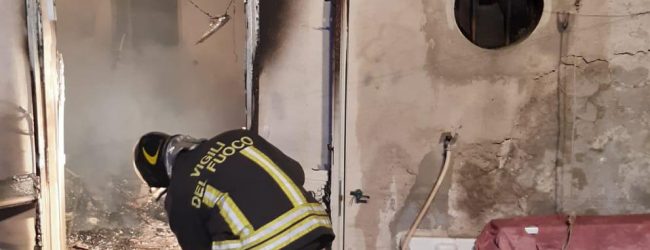 Incendio in un’abitazione, paura per una donna di Castelvenere