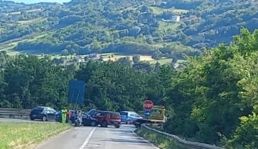 Tangenziale di Benevento, scontro tra auto: due feriti