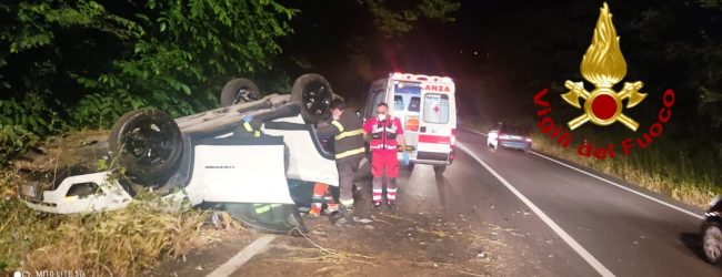 Avellino| Incidente sulla Variante, 3 veicoli coinvolti: auto si ribalta, donna al Moscati