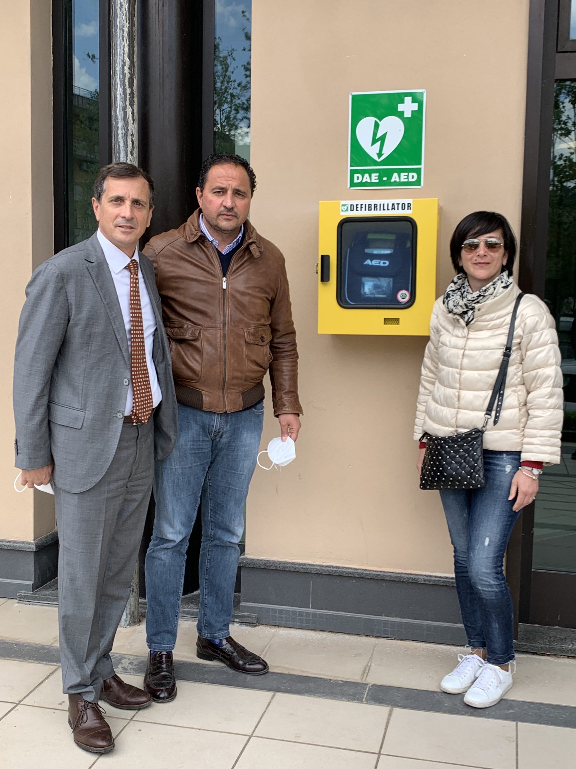 A Telese Terme un defibrillatore nell’area del mercato. E’ un dono della ex associazione commercianti