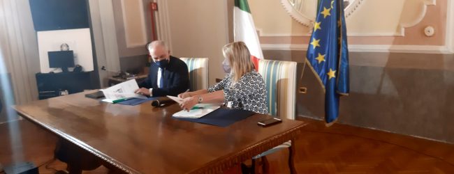 Avellino| Infiltrazioni criminali negli appalti, firmato il protocollo tra prefetto e presidente dei costruttori irpini