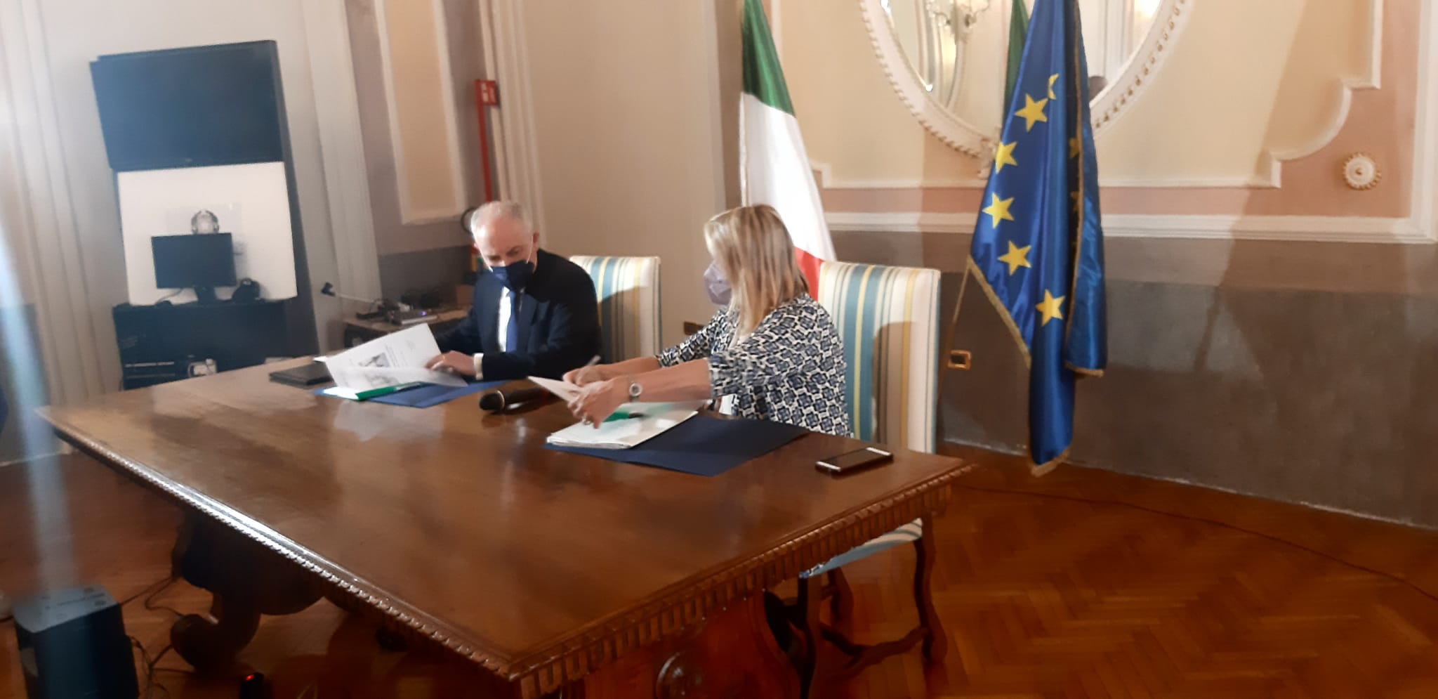 Avellino| Infiltrazioni criminali negli appalti, firmato il protocollo tra prefetto e presidente dei costruttori irpini