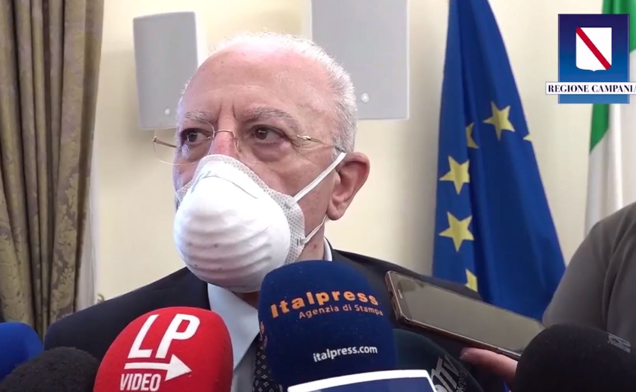 Covid, De Luca: “In Campania preoccupati da Omicron 5, registrato un aumento dei contagi”