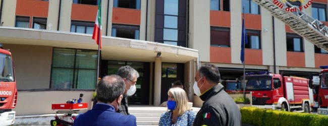 Avellino| Al Comando dei Vigili del Fuoco la visita del prefetto Spena e dell’ex pompiere Padre Francesco