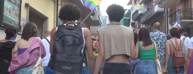 Mercogliano| Diritti, lotte e storie di riscatto: l’Irpinia Pride da uno schiaffo all’odio
