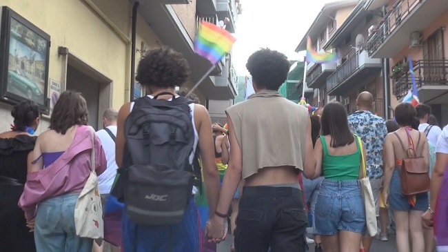 Mercogliano| Diritti, lotte e storie di riscatto: l’Irpinia Pride da uno schiaffo all’odio