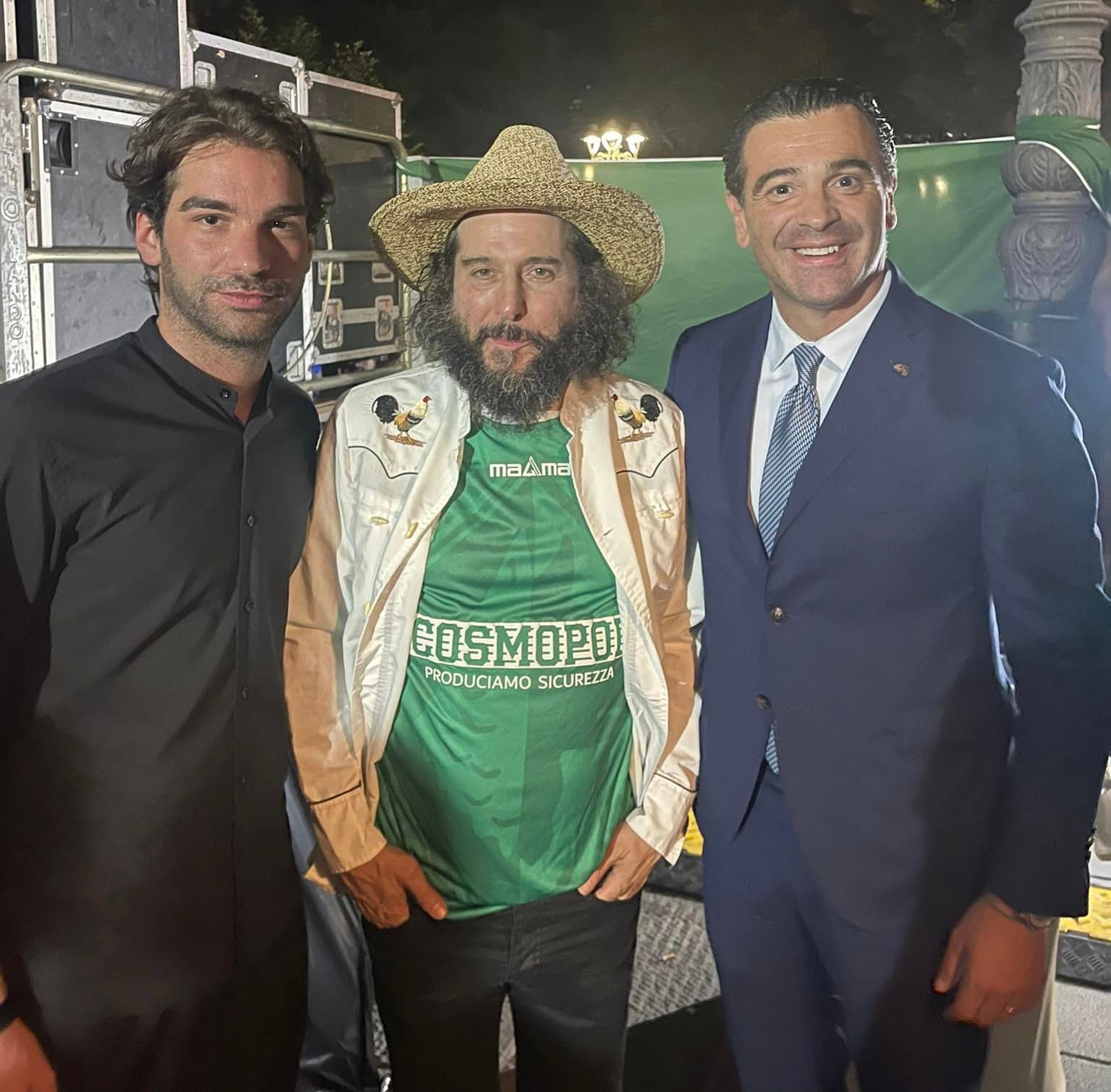 Avellino| Concertone del 16 agosto, corso Vittorio Emanuele gremito per “il lupo” Vinicio Capossela