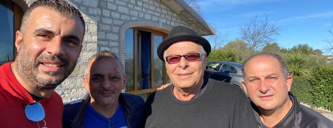 Pesco Sannita|Accolta la proposta della cittadinanza onoraria al cantautore Enzo Gragnaniello