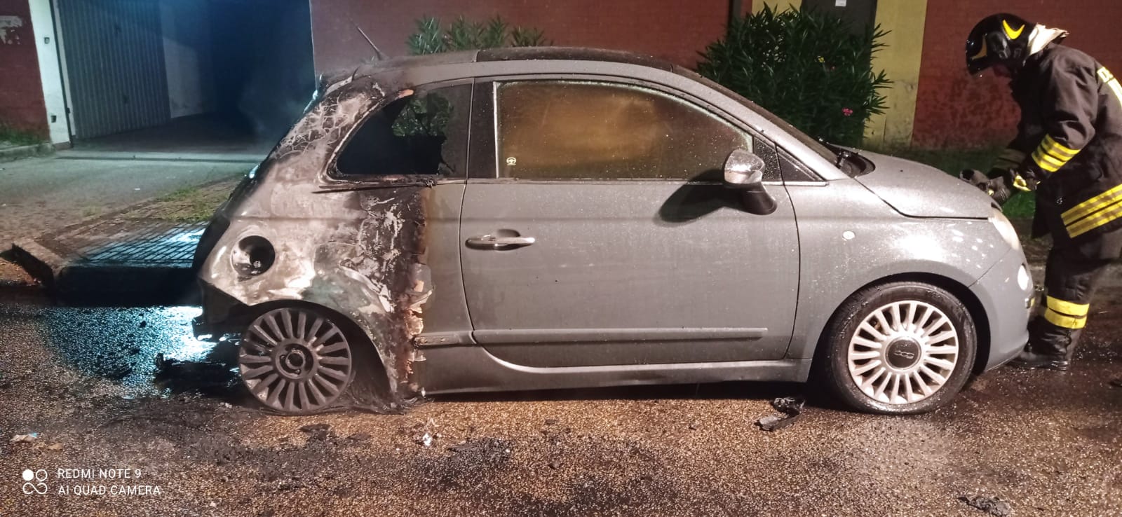 Benevento, auto in fiamme al rione Santa Maria degli Angeli