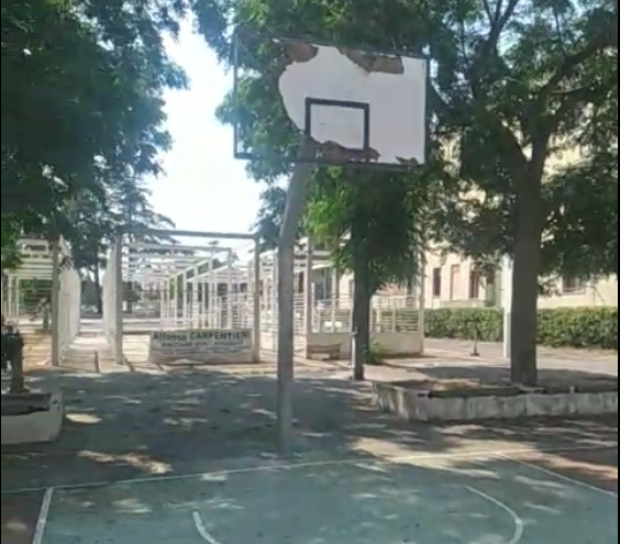 Benevento|La denuncia: campi di basket distrutti dai vandali alla Spina Verde