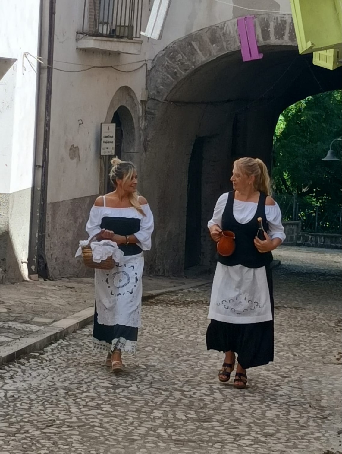 Al via a Castelvenere la “Festa del Vino. Il sindaco Di Santo: “Nei tre giorni invito i bar a vendere solo i nostri vini e acqua”